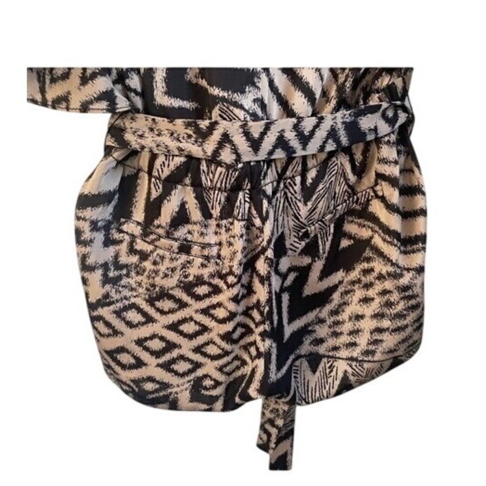 Guess Tribal Print Flounce Sleeve Belted Romper Size S Boho Summer Jumpsuit Mini - Picture 4 of 7